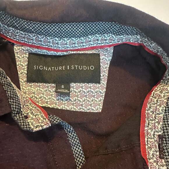 Signature Studio Men's Burgundy Long Sleeve Button Up Shirt - Picture 3 of 4